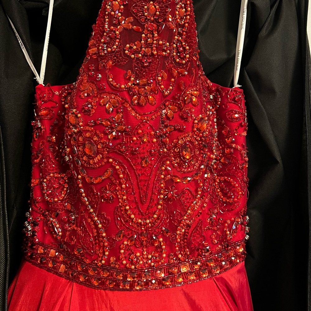 SHERI HILL PROM/SWEET 16 DRESS